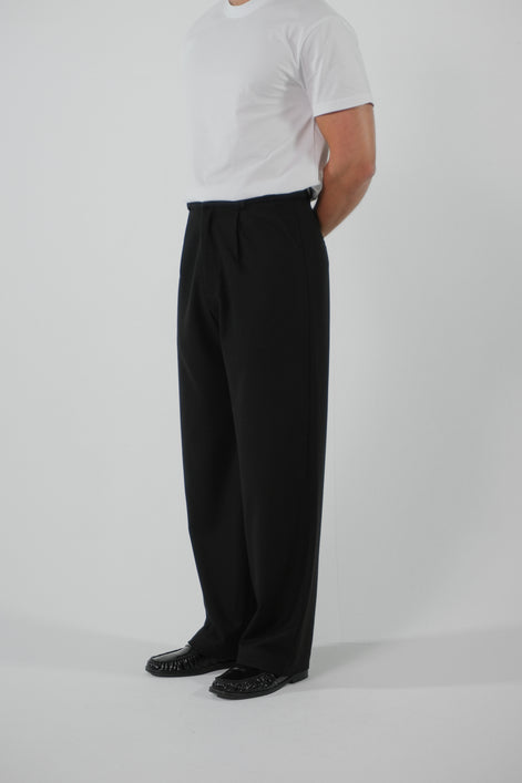 Signature Wool Pleated Trousers - Black