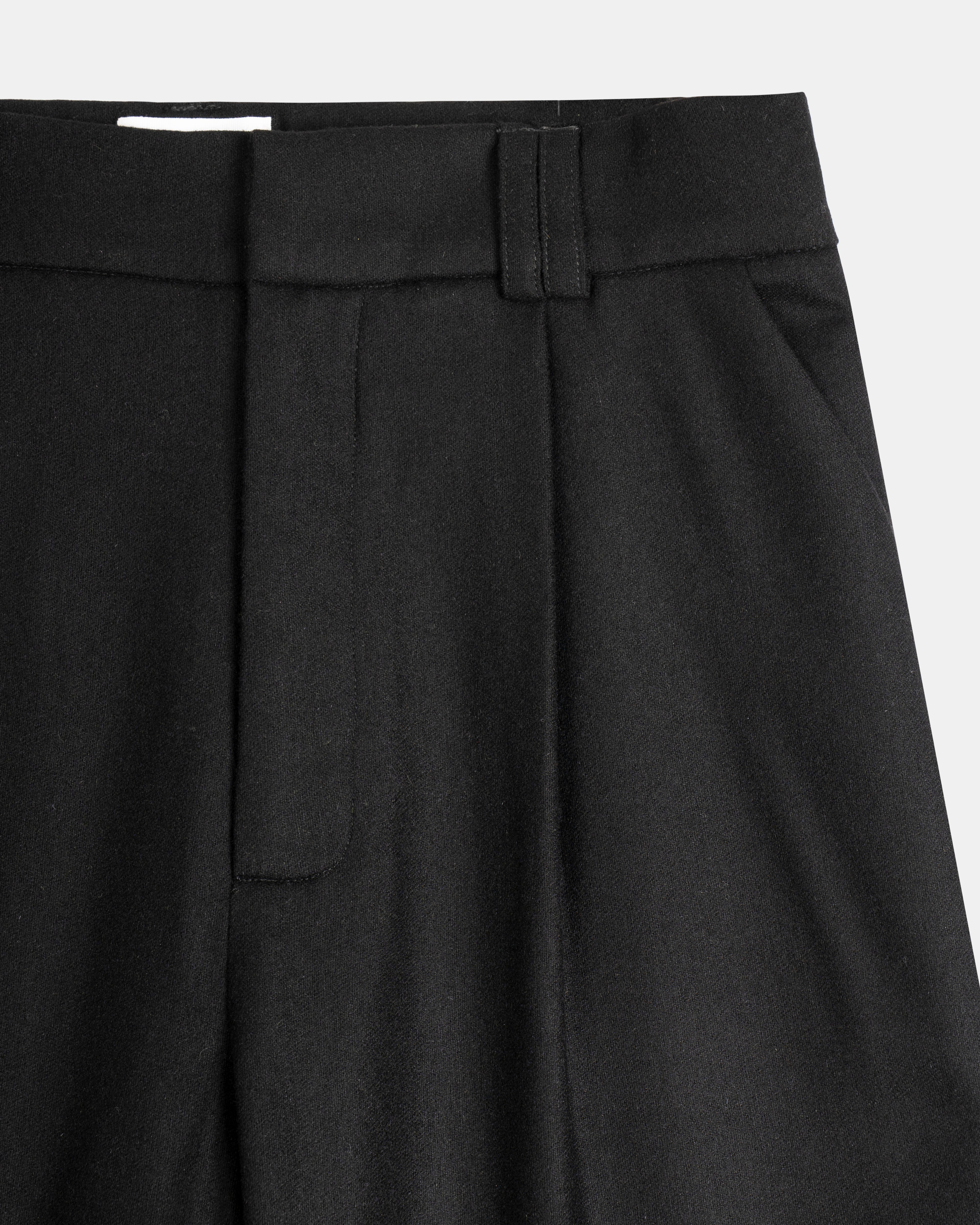 Signature Wool Pleated Trousers - Black