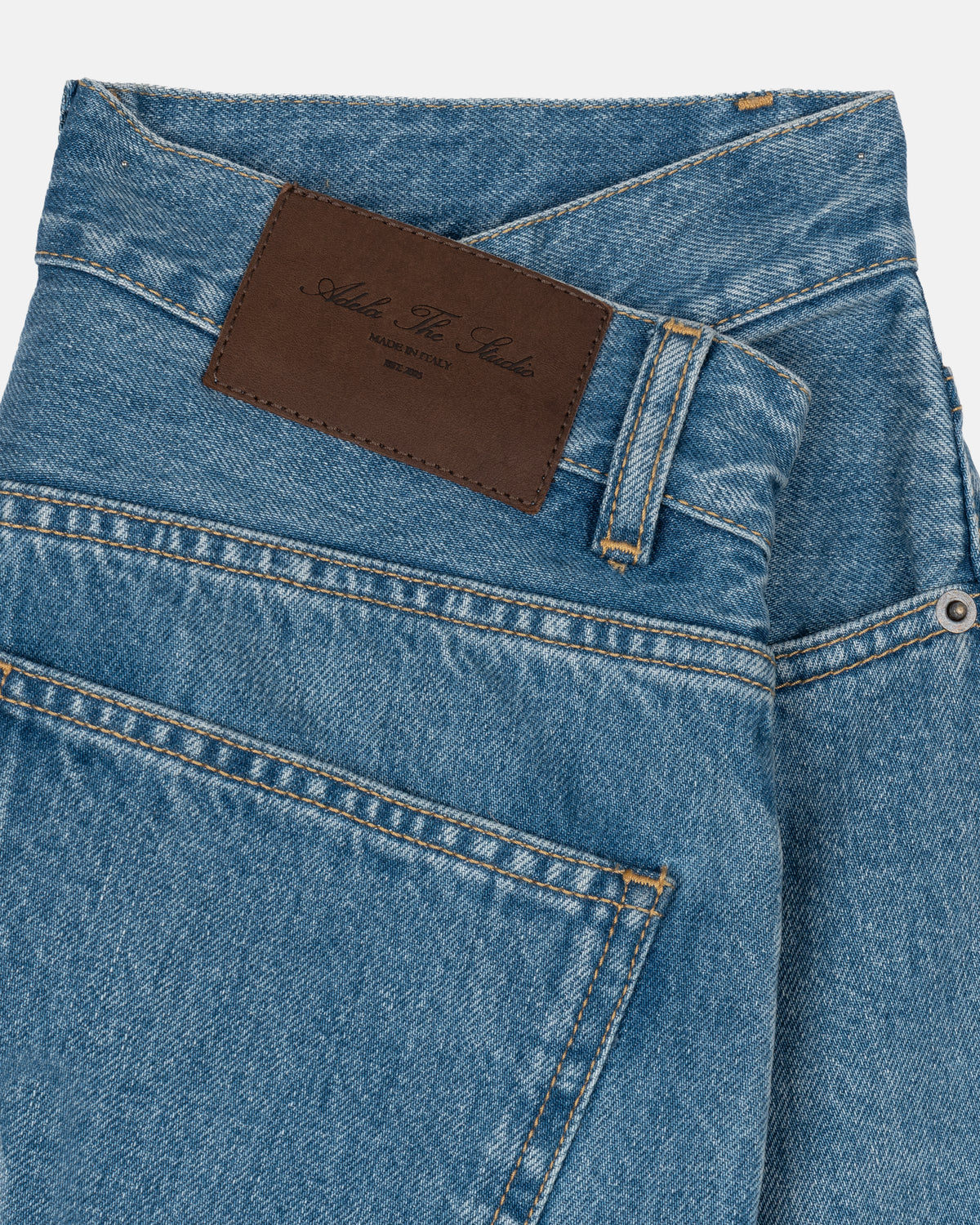 Relaxed Straight-Leg Jeans - Vintage Blue