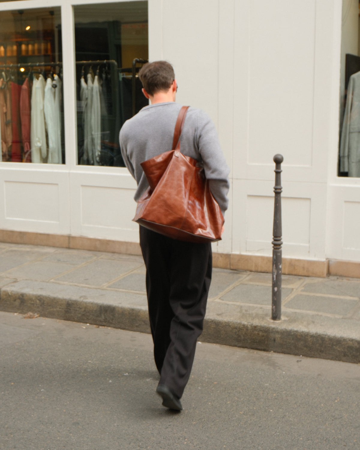 Maxi Leather Tote Bag - Cognac Brown
