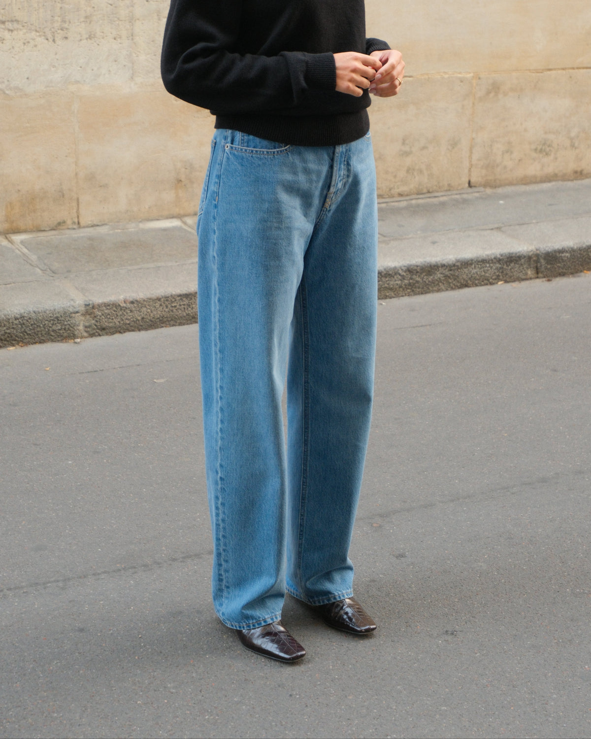 Relaxed Straight-Leg Jeans - Vintage Blue